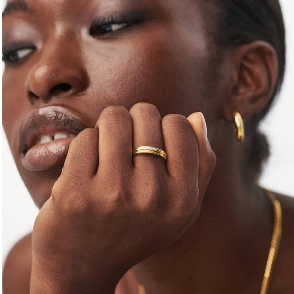 Missoma Lucy Williams Pave Ridge Ring - Picture 2 of 4